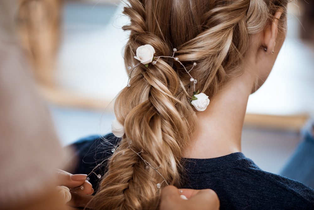 Wedding Hair Styles Exude Elegance and Simplicity