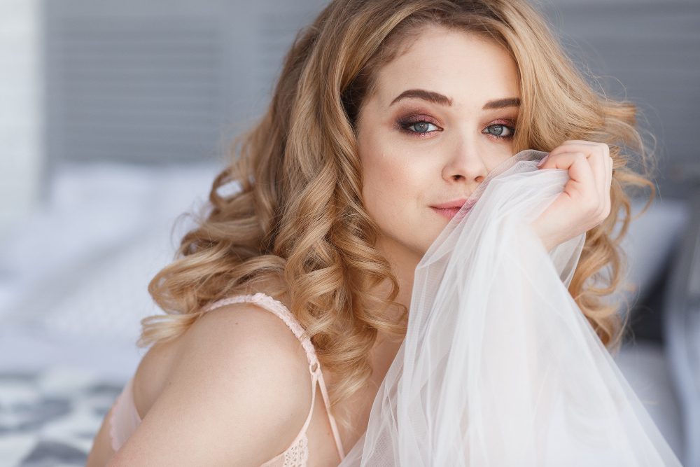 Hollywood Waves Bridal Hair Trend1